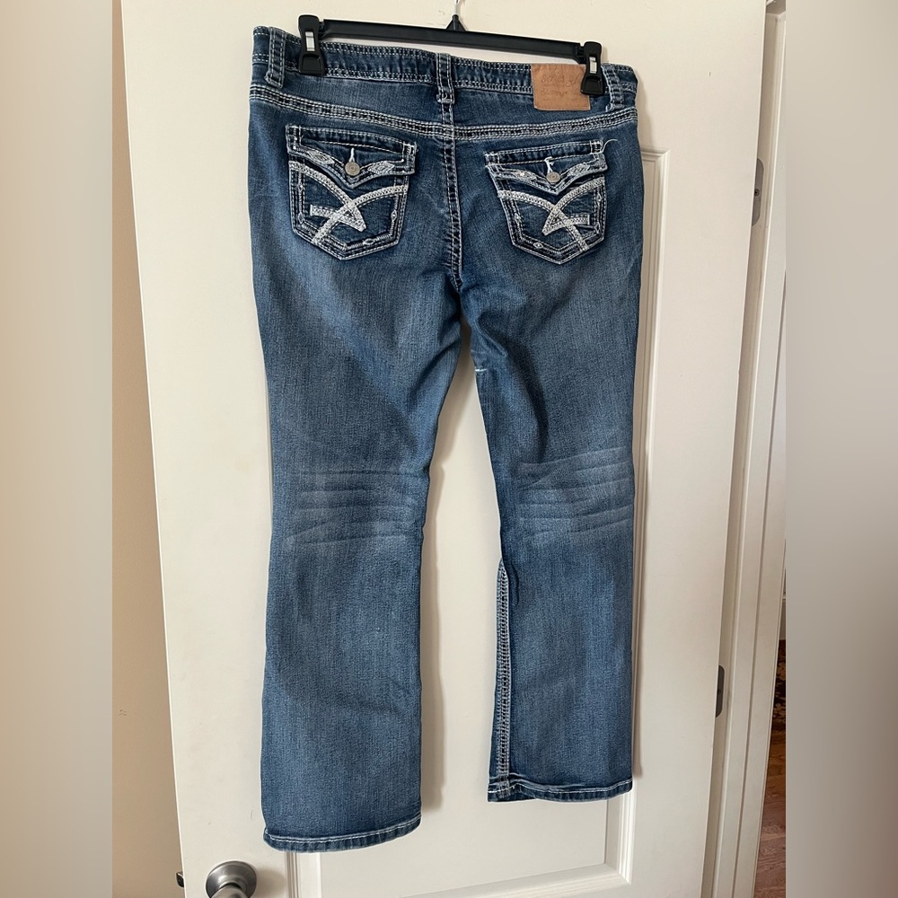Amethyst Jeans Boot Cut in Medium Wash Juniors Size 13 - Picture 2 of 15